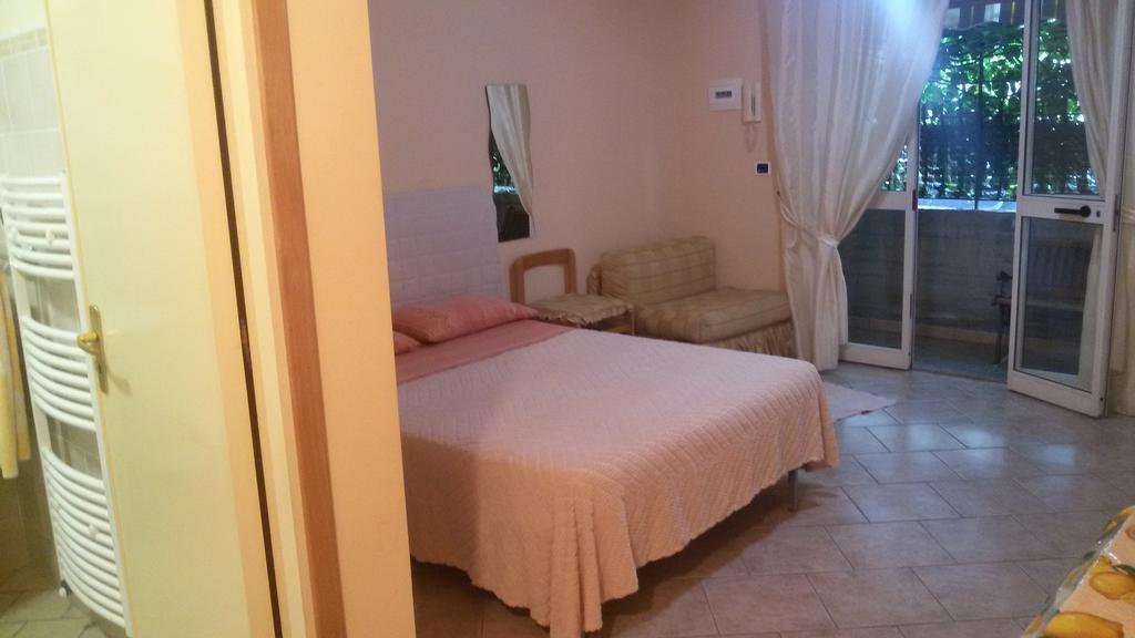 Tiziana Leilighet Giardini Naxos Eksteriør bilde