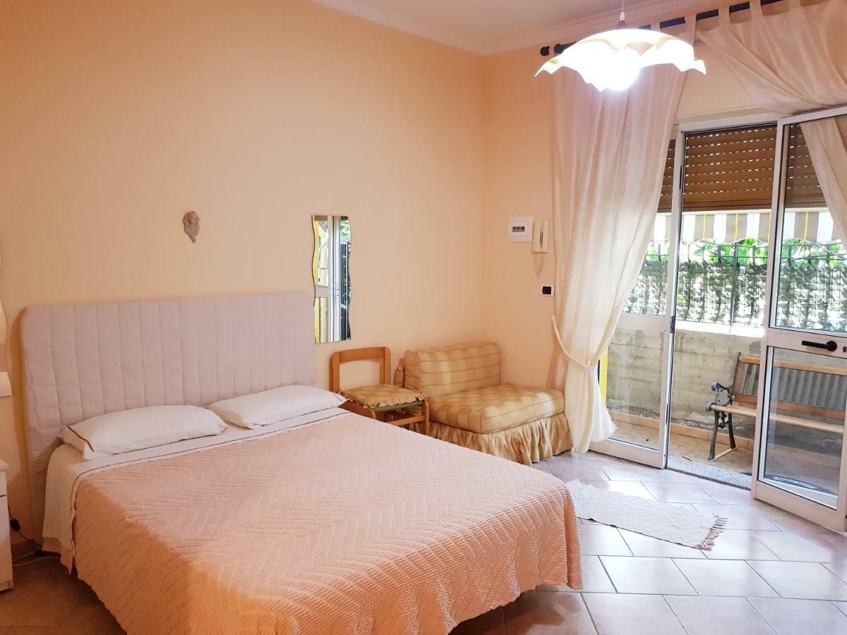 Tiziana Leilighet Giardini Naxos Eksteriør bilde